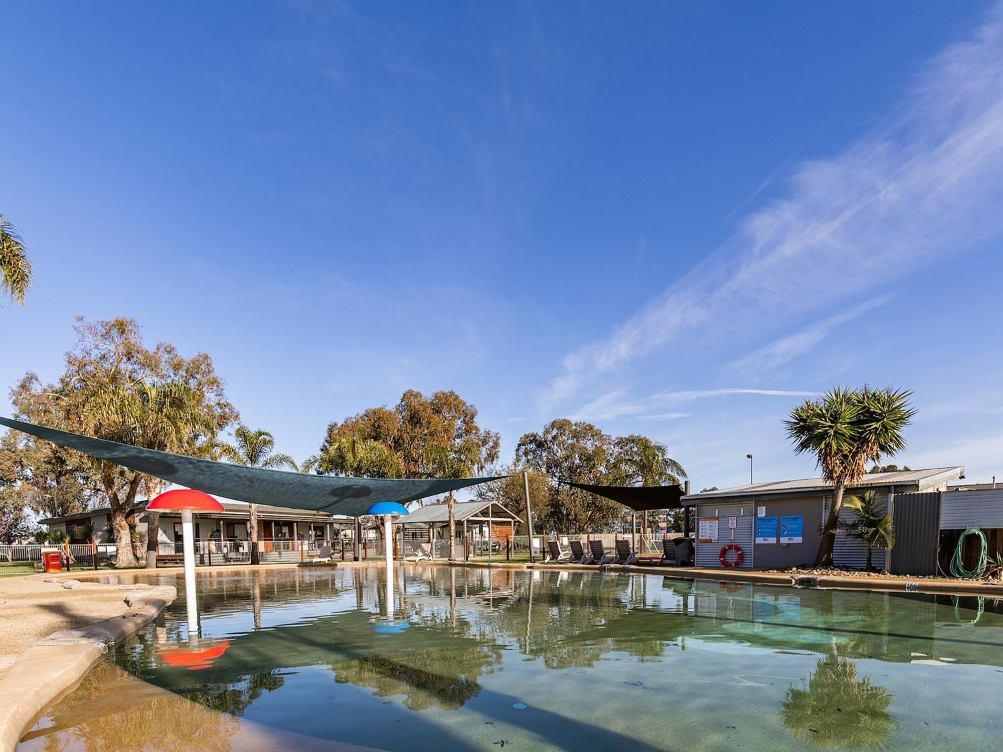 Nrma Yarrawonga Mulwala Holiday Park Exterior photo
