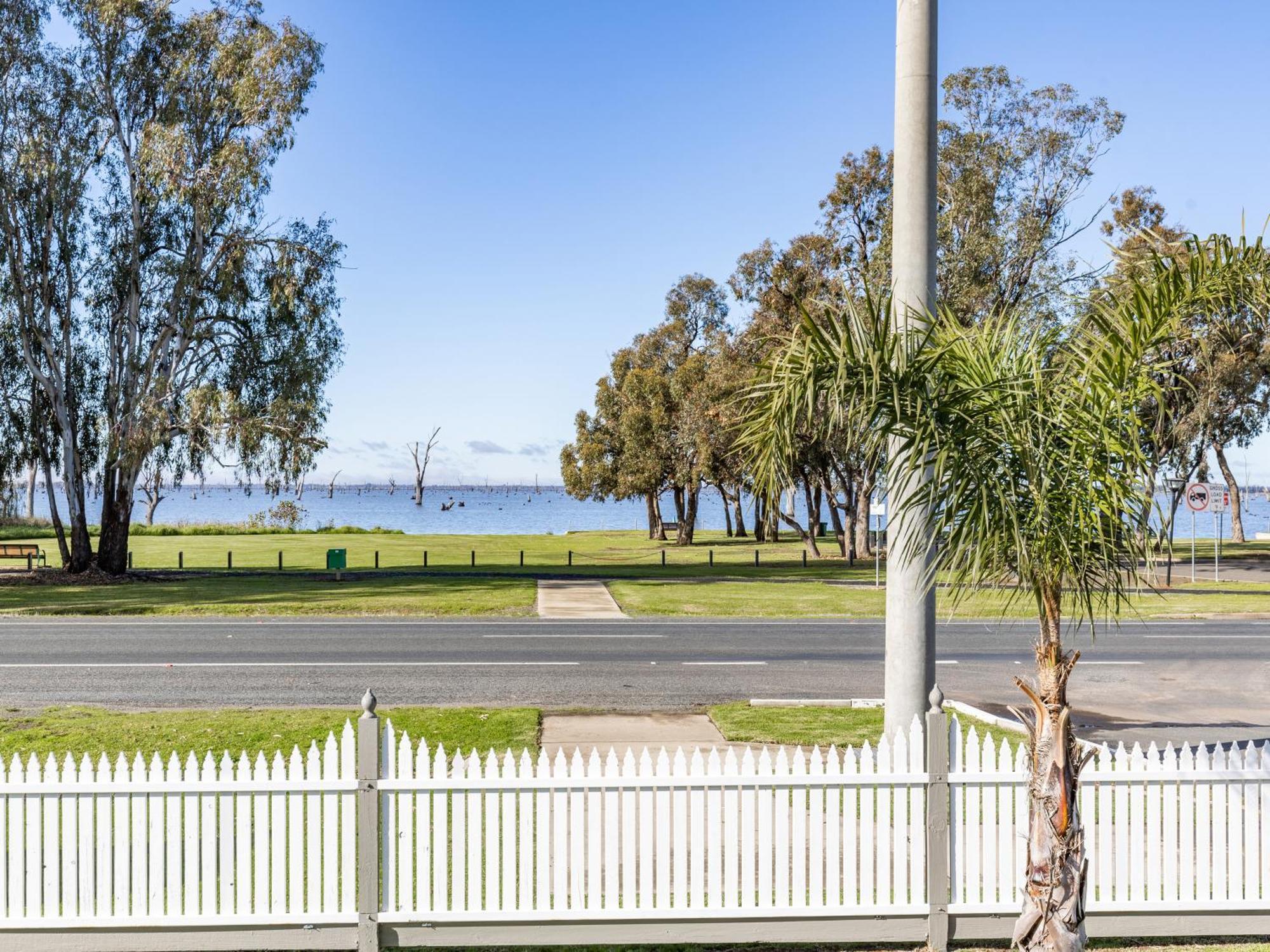 Nrma Yarrawonga Mulwala Holiday Park Exterior photo