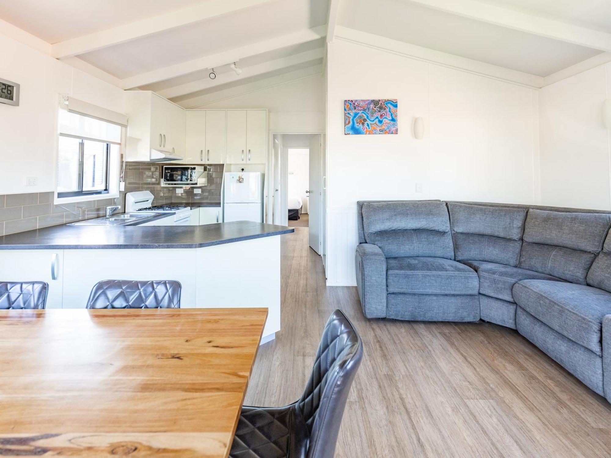 Nrma Yarrawonga Mulwala Holiday Park Room photo