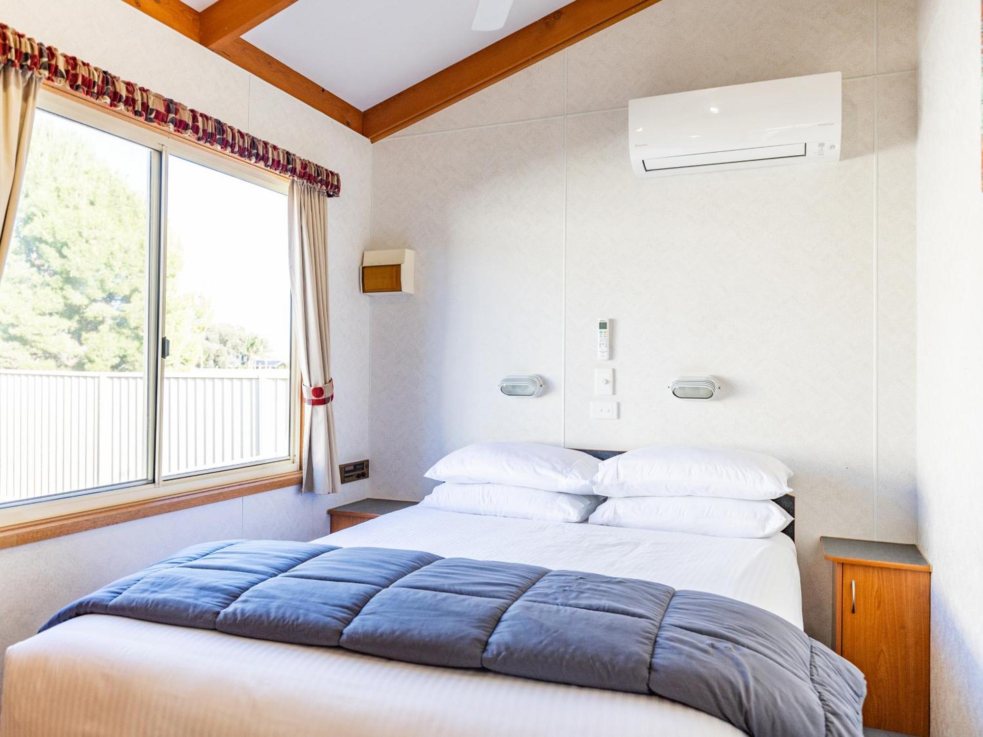 Nrma Yarrawonga Mulwala Holiday Park Room photo