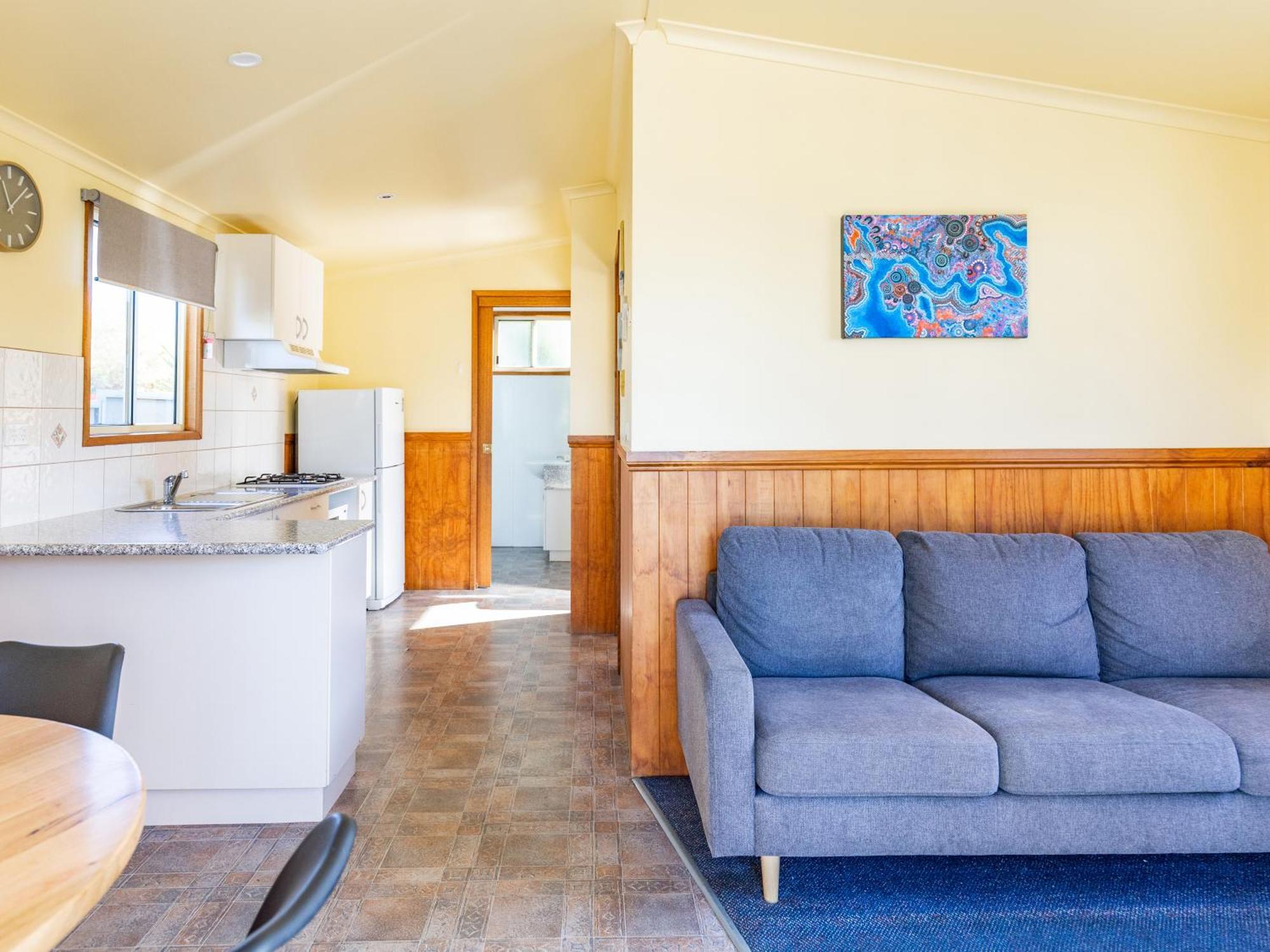 Nrma Yarrawonga Mulwala Holiday Park Room photo