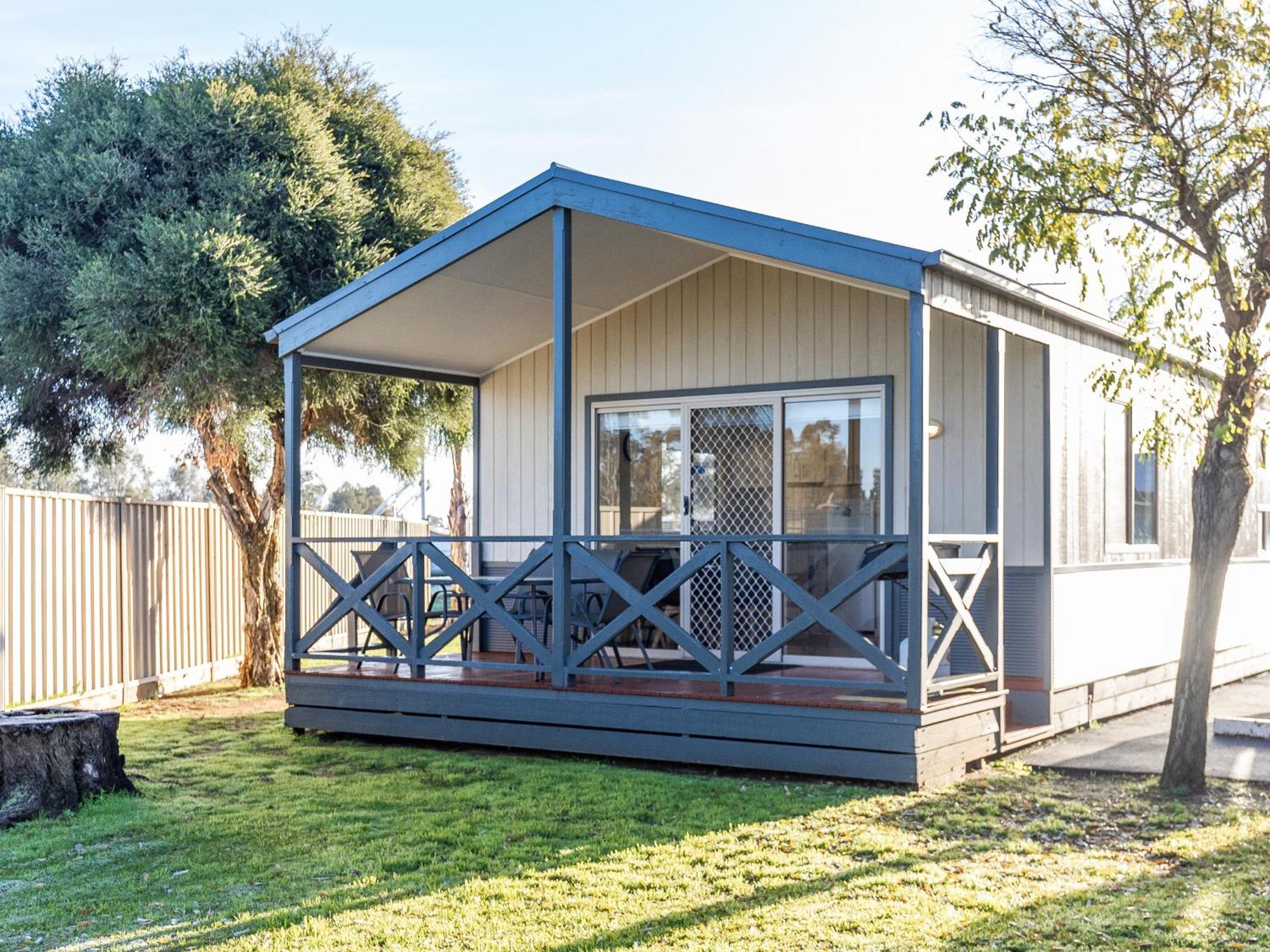 Nrma Yarrawonga Mulwala Holiday Park Room photo